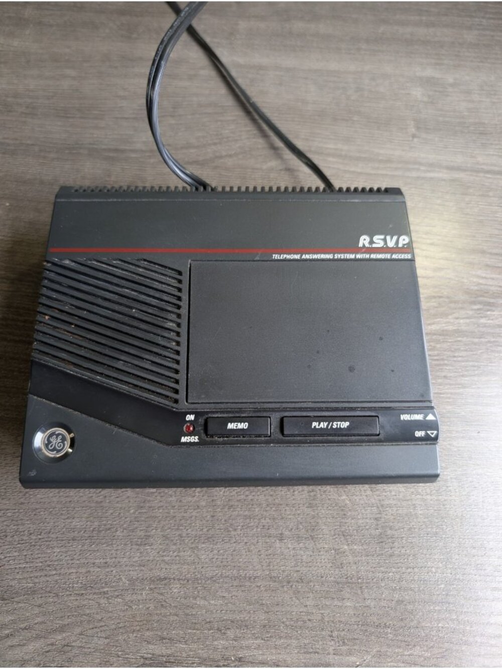 GE General Electric R.S.V.P Telephone Answering System Model 2-9810C With Tape